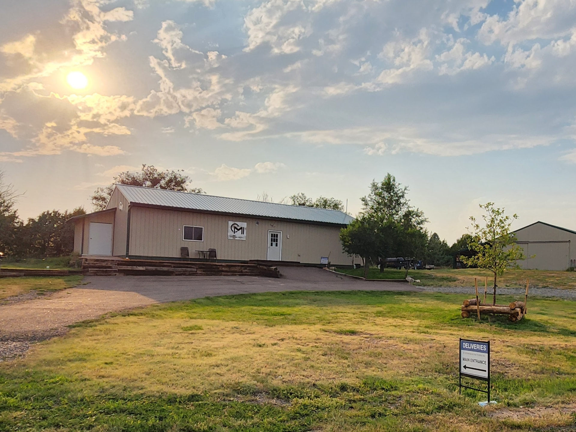 Exterior of the Custom Manufacturing Inc. facility in Elbert, Colorado